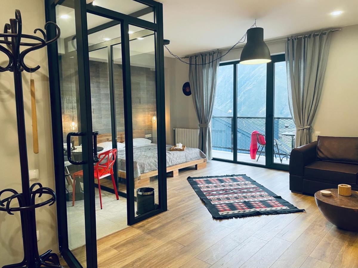 Kazbegi Stylish Apartment Eksteriør billede